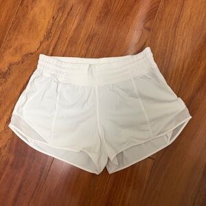 Lululemon Hotty Hot High Rise Lined Short 2.5” in White